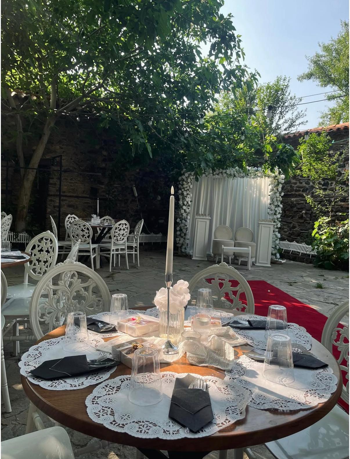 Kula organizasyon mekanı avlu fotoğrafı 4