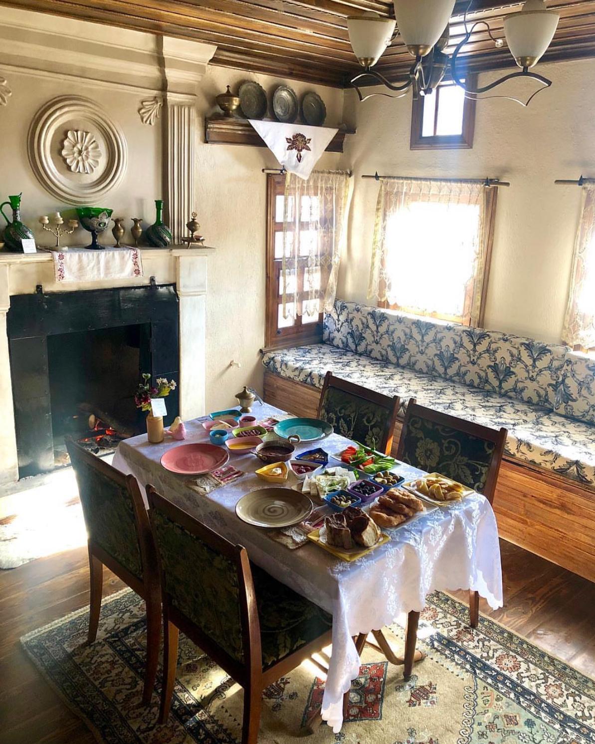 Kula tarihi konak detay fotoğrafı 2